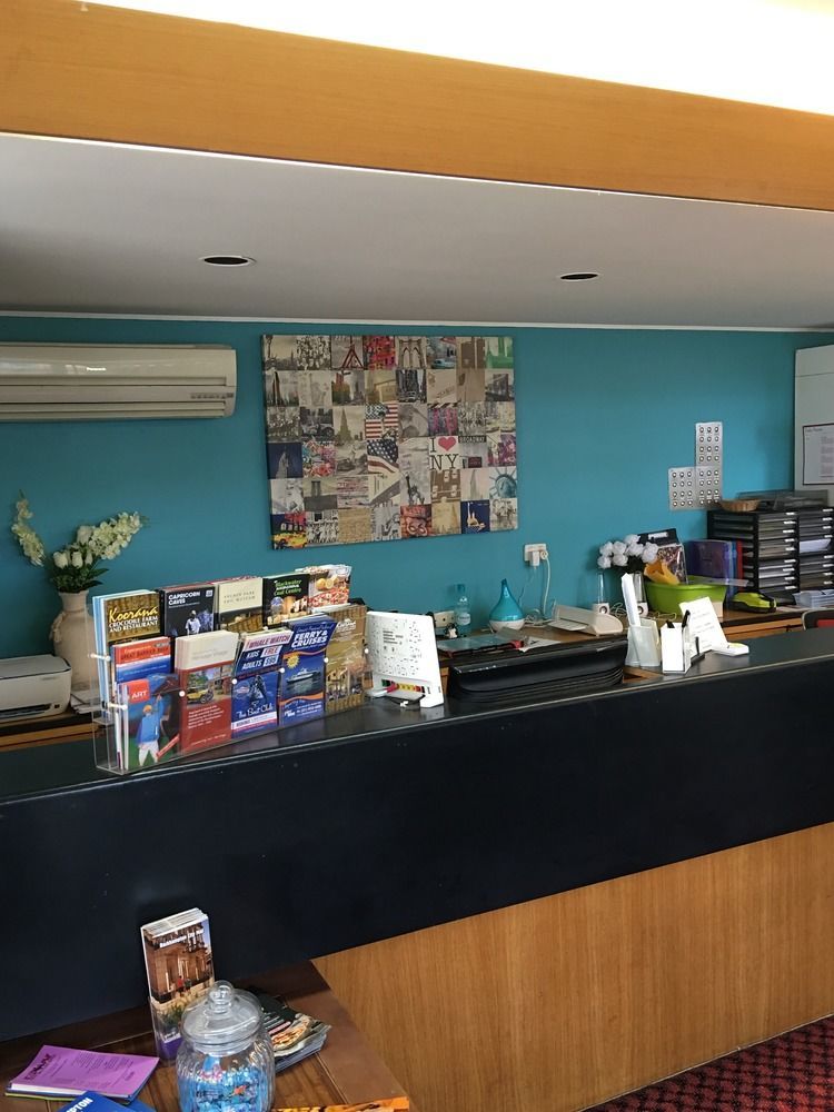 Tropical Gateway Motor Inn Rockhampton Esterno foto